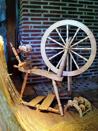 the new Polish Kromski spinning wheel
